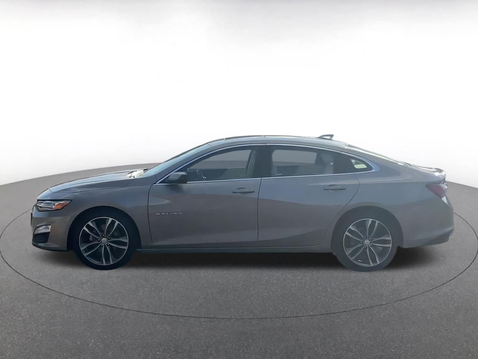 Thumbnail: 2024 Chevrolet Malibu - 9