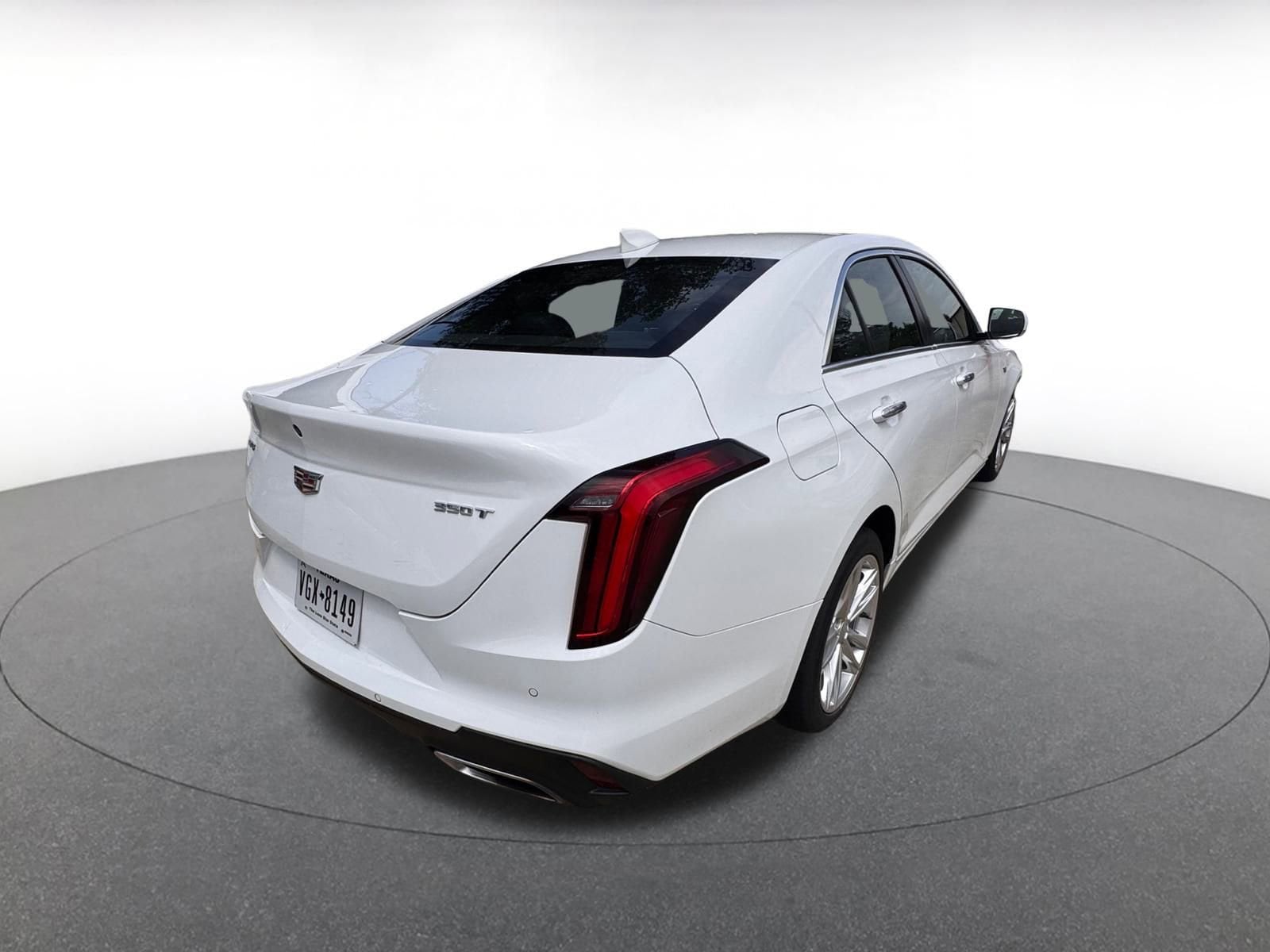 Thumbnail: 2024 Cadillac CT4 - 4