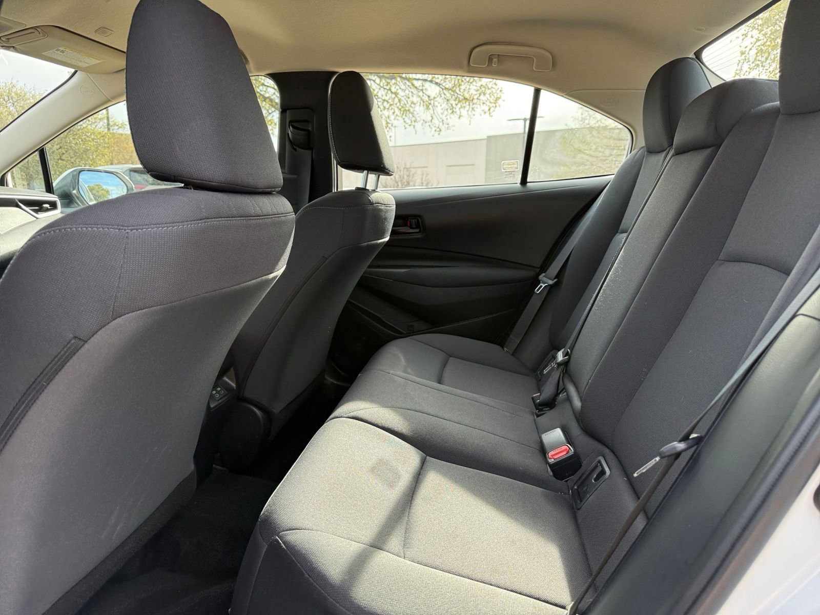 Thumbnail: 2025 Toyota Corolla - 25