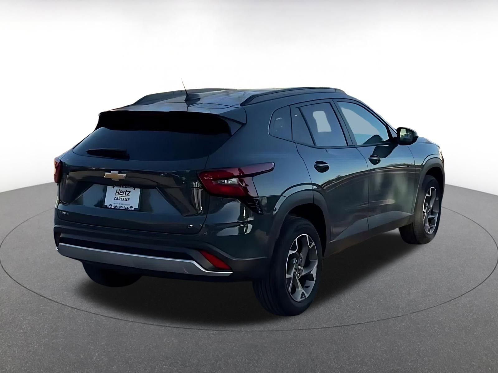 Thumbnail: 2025 Chevrolet Trax - 14