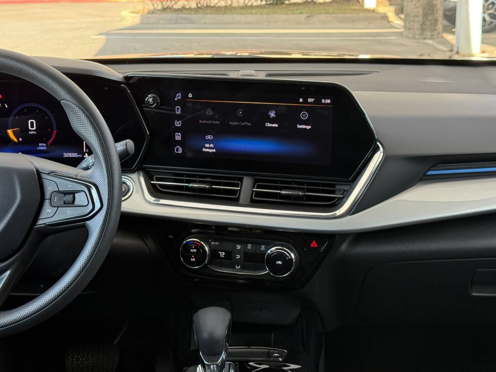 Thumbnail: 2025 Chevrolet Trax - 16