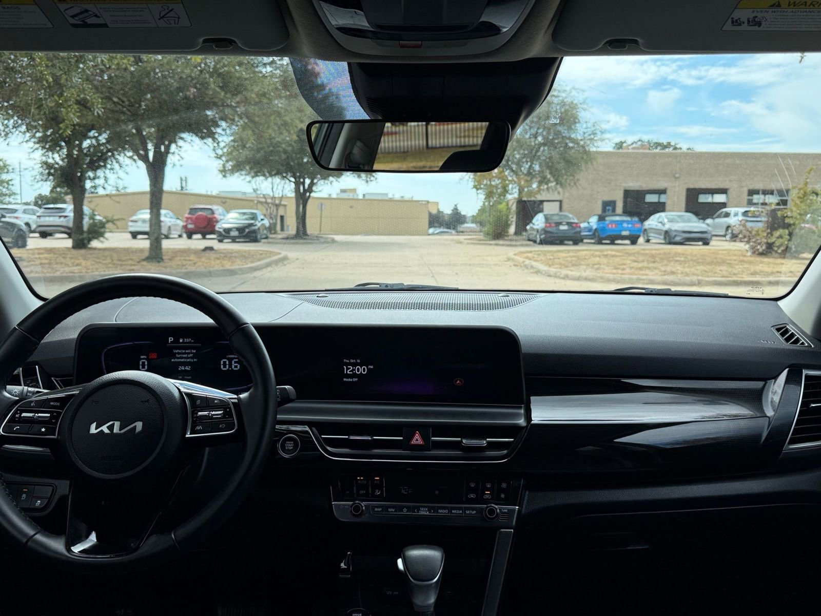 Thumbnail: 2025 Kia Seltos - 33