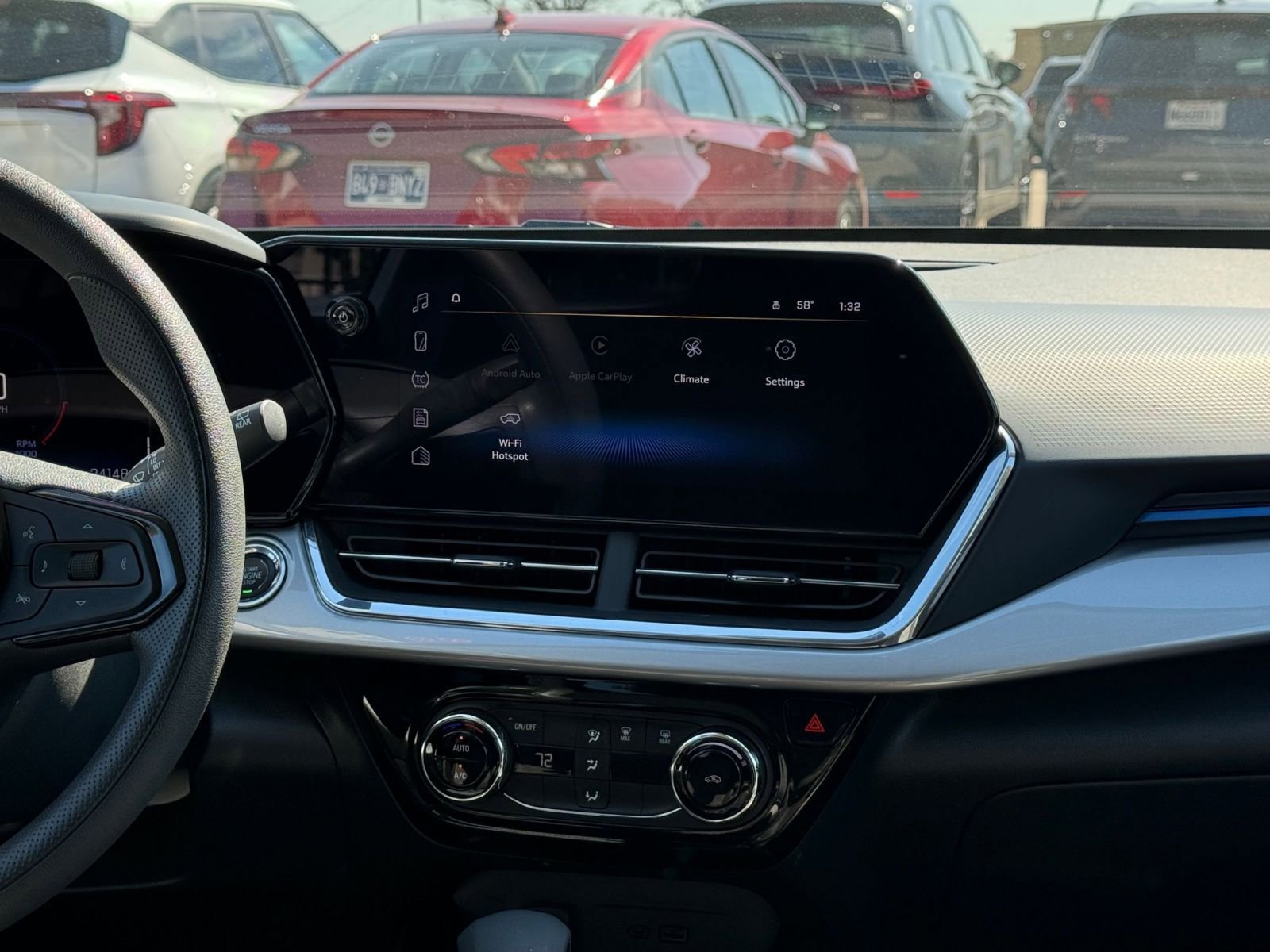 Thumbnail: 2025 Chevrolet Trax - 17