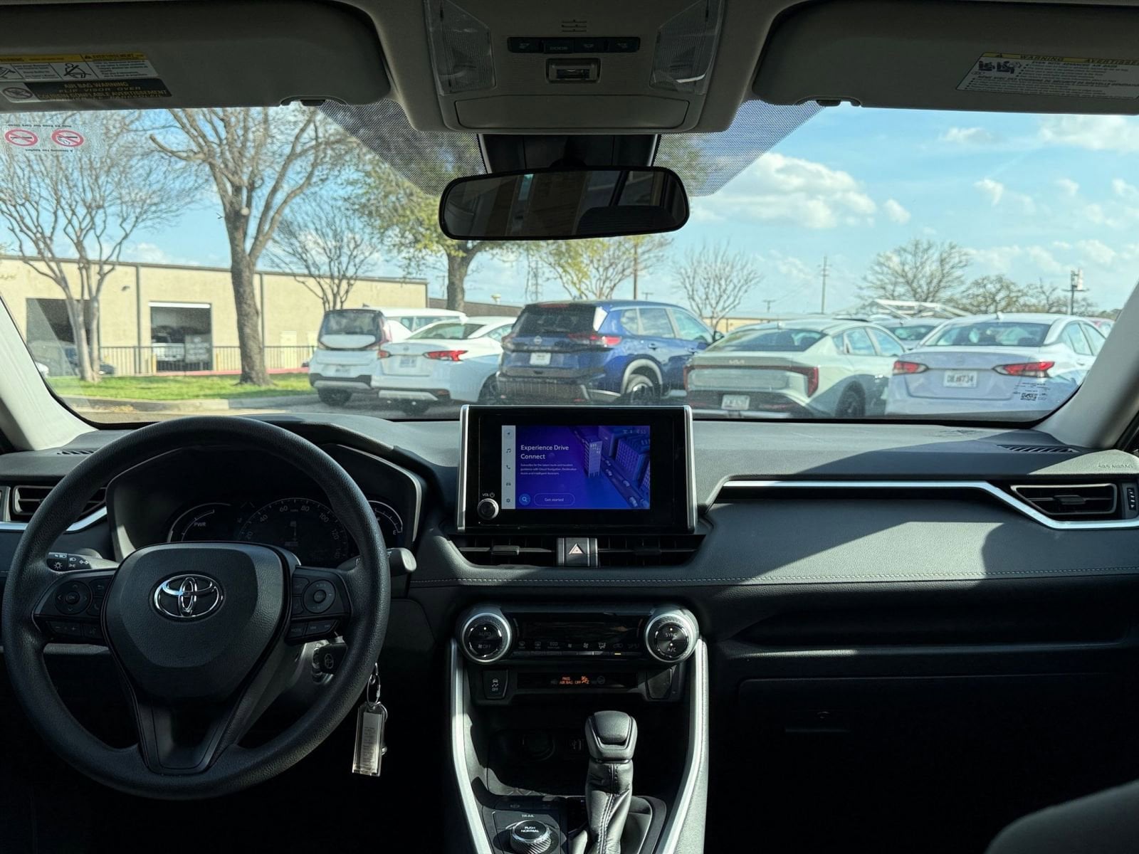 Thumbnail: 2025 Toyota RAV4 - 34