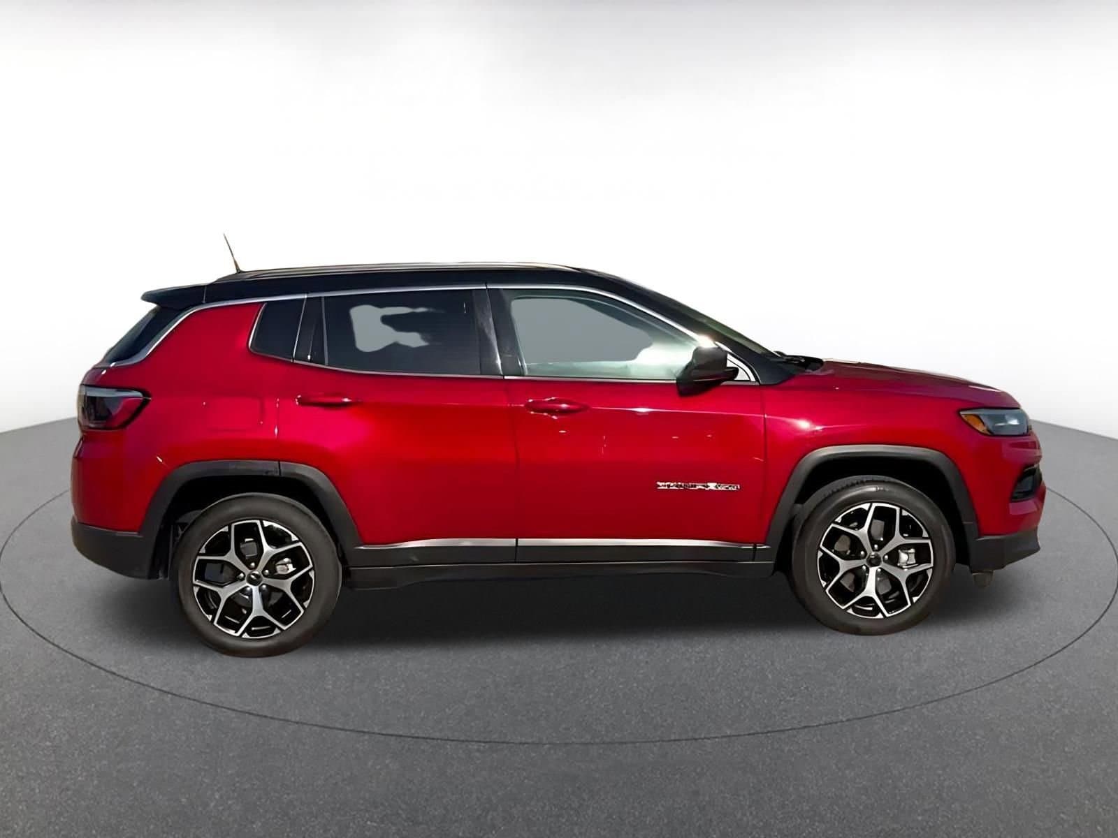 Thumbnail: 2025 Jeep Compass - 16