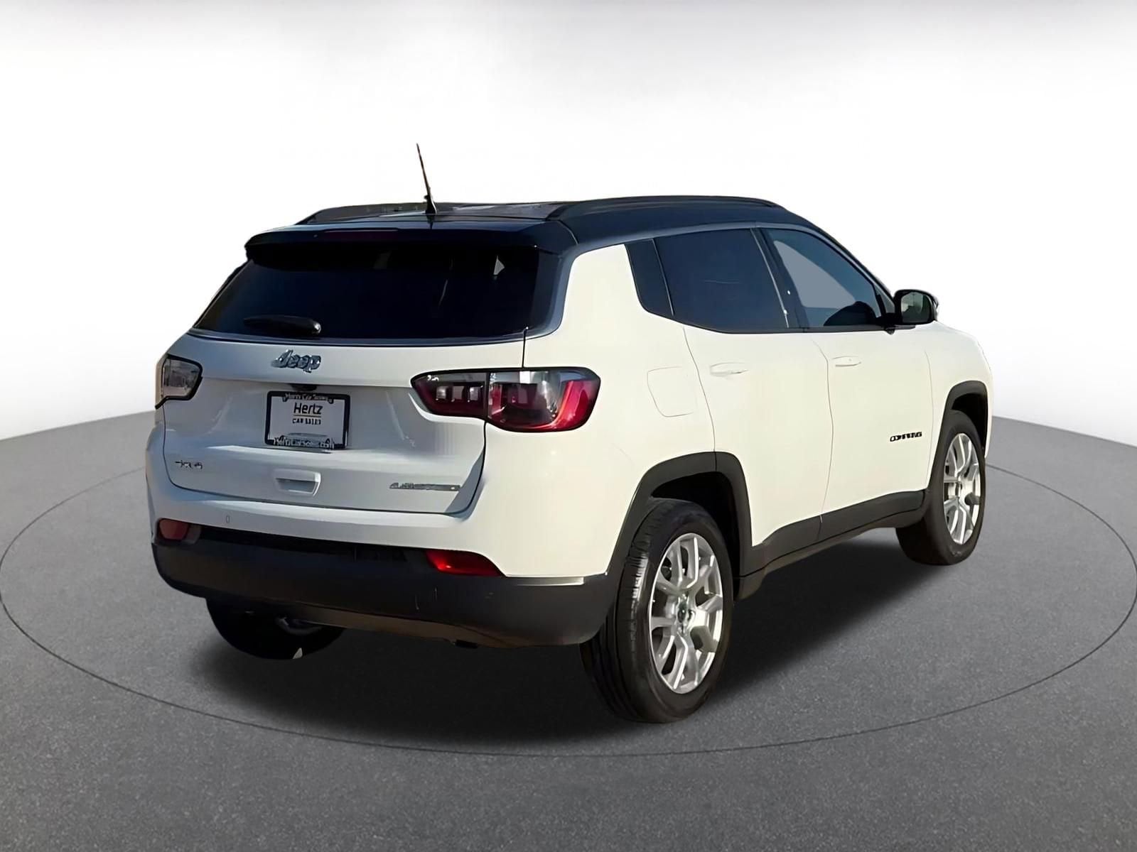 Thumbnail: 2025 Jeep Compass - 15