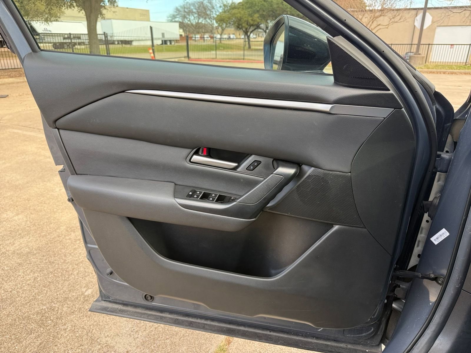 Thumbnail: 2025 Mazda CX-50 - 20