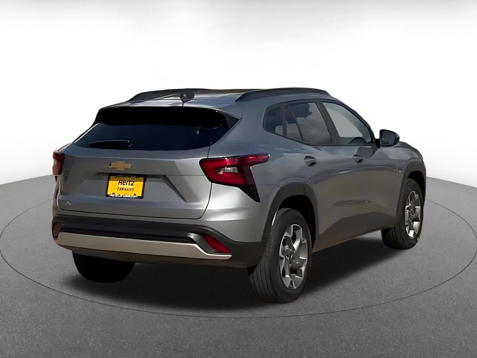 Thumbnail: 2025 Chevrolet Trax - 14