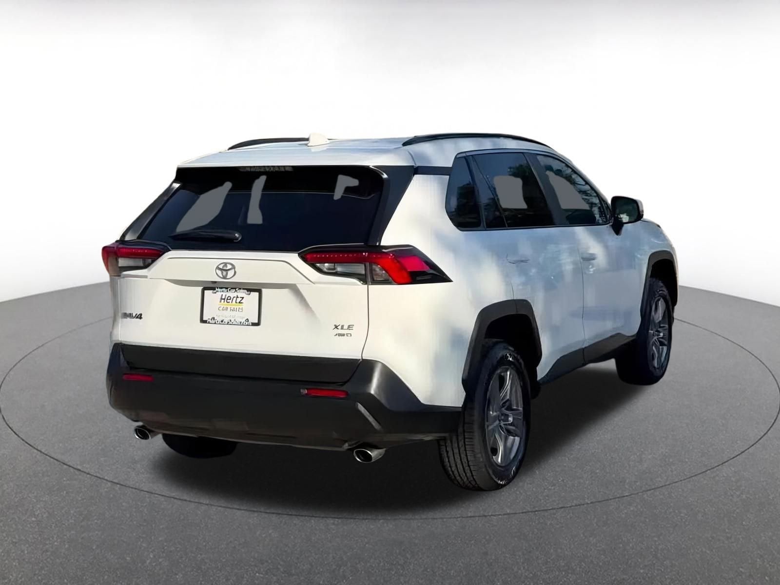 Thumbnail: 2025 Toyota RAV4 - 15