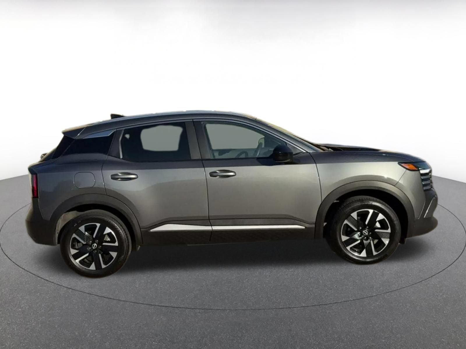 Thumbnail: 2026 Nissan Kicks - 15