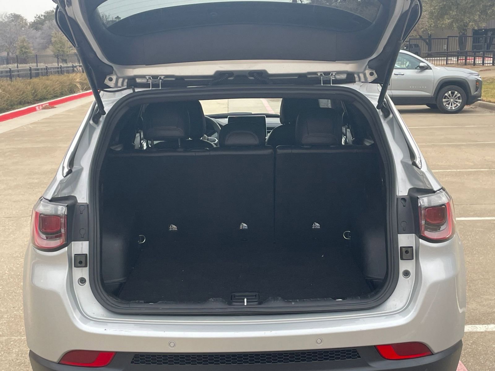 Thumbnail: 2025 Jeep Compass - 34