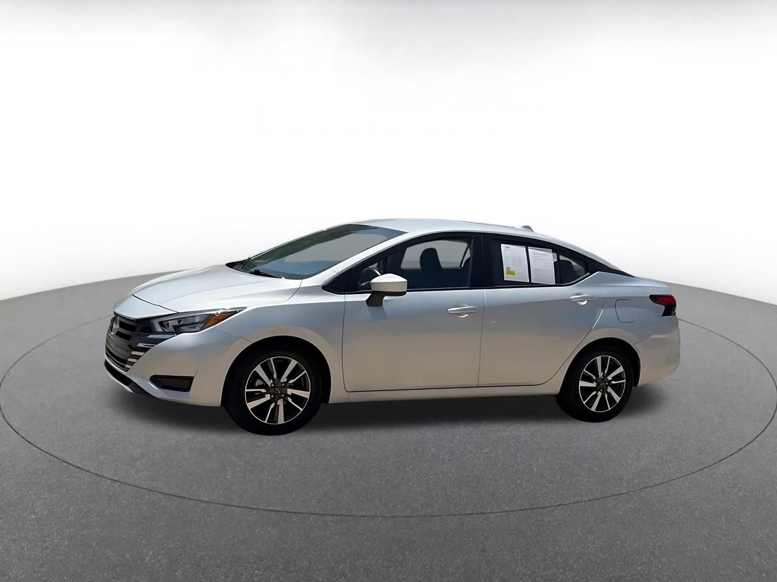 2025 Nissan Versa Sedan SV - Photo 8