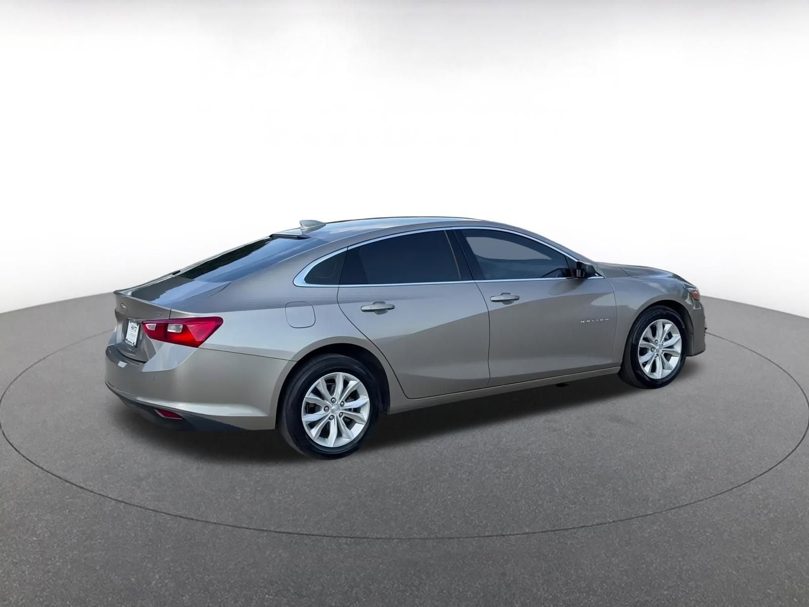 Thumbnail: 2024 Chevrolet Malibu - 14