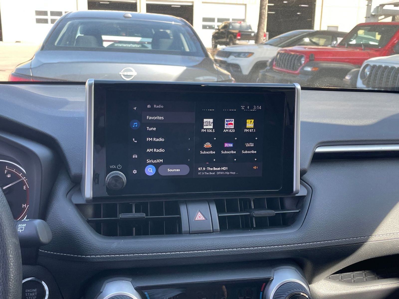 Thumbnail: 2025 Toyota RAV4 - 21