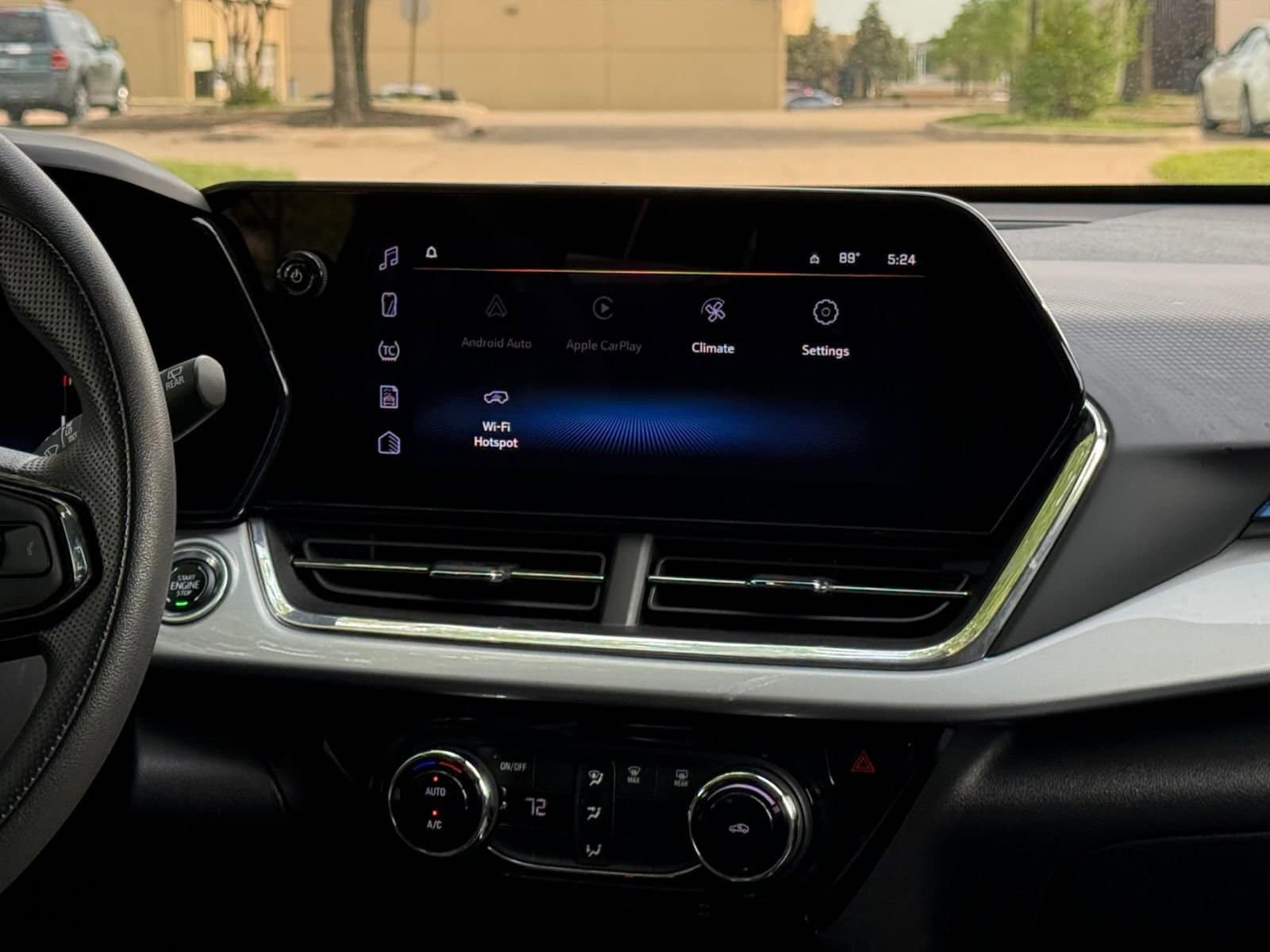 Thumbnail: 2025 Chevrolet Trax - 17