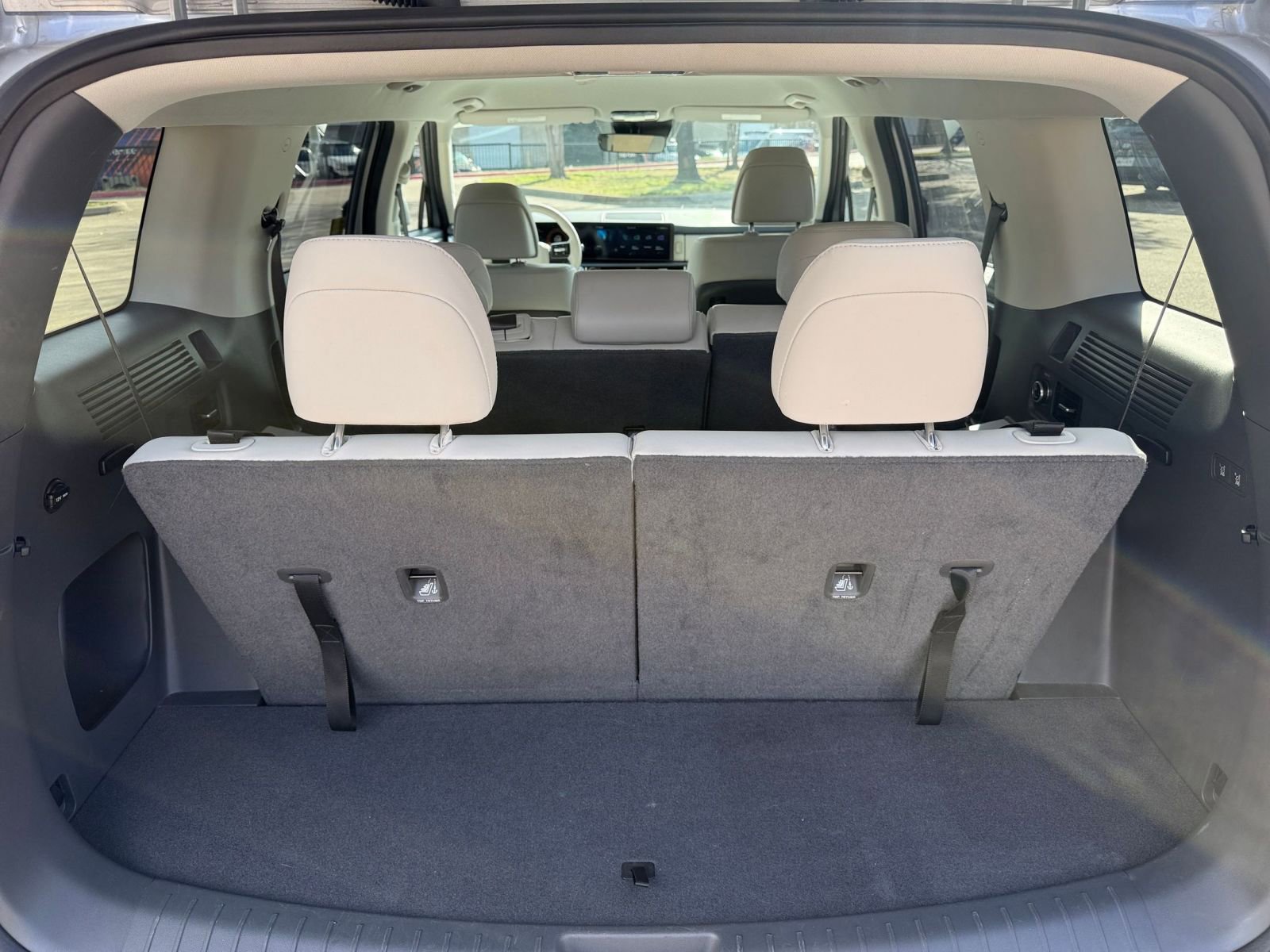 Thumbnail: 2025 Hyundai Santa Fe - 33