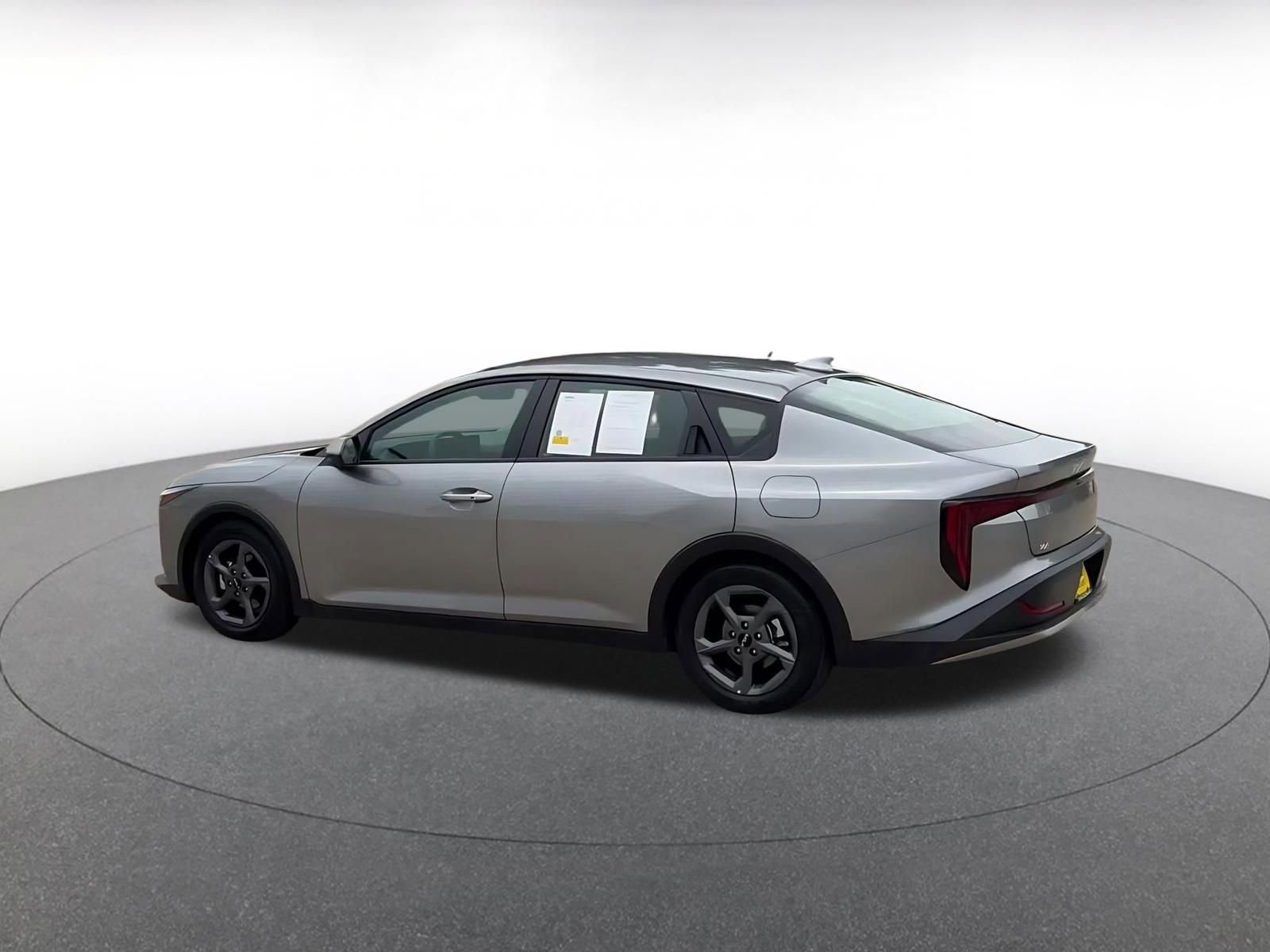 Thumbnail: 2025 Kia K4 - 10