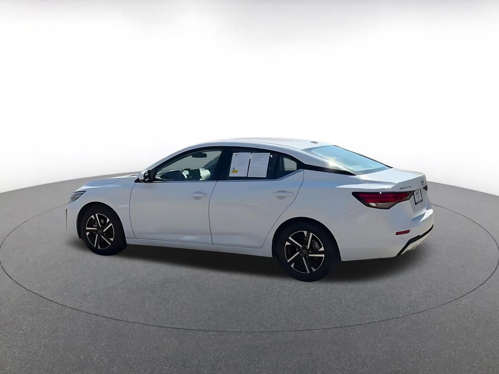 Thumbnail: 2025 Nissan Sentra - 10