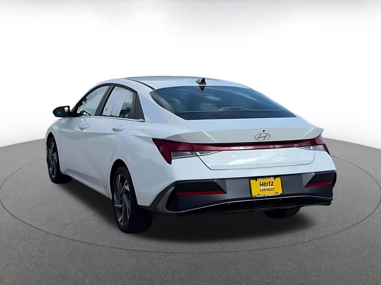 Thumbnail: 2025 Hyundai Elantra - 4