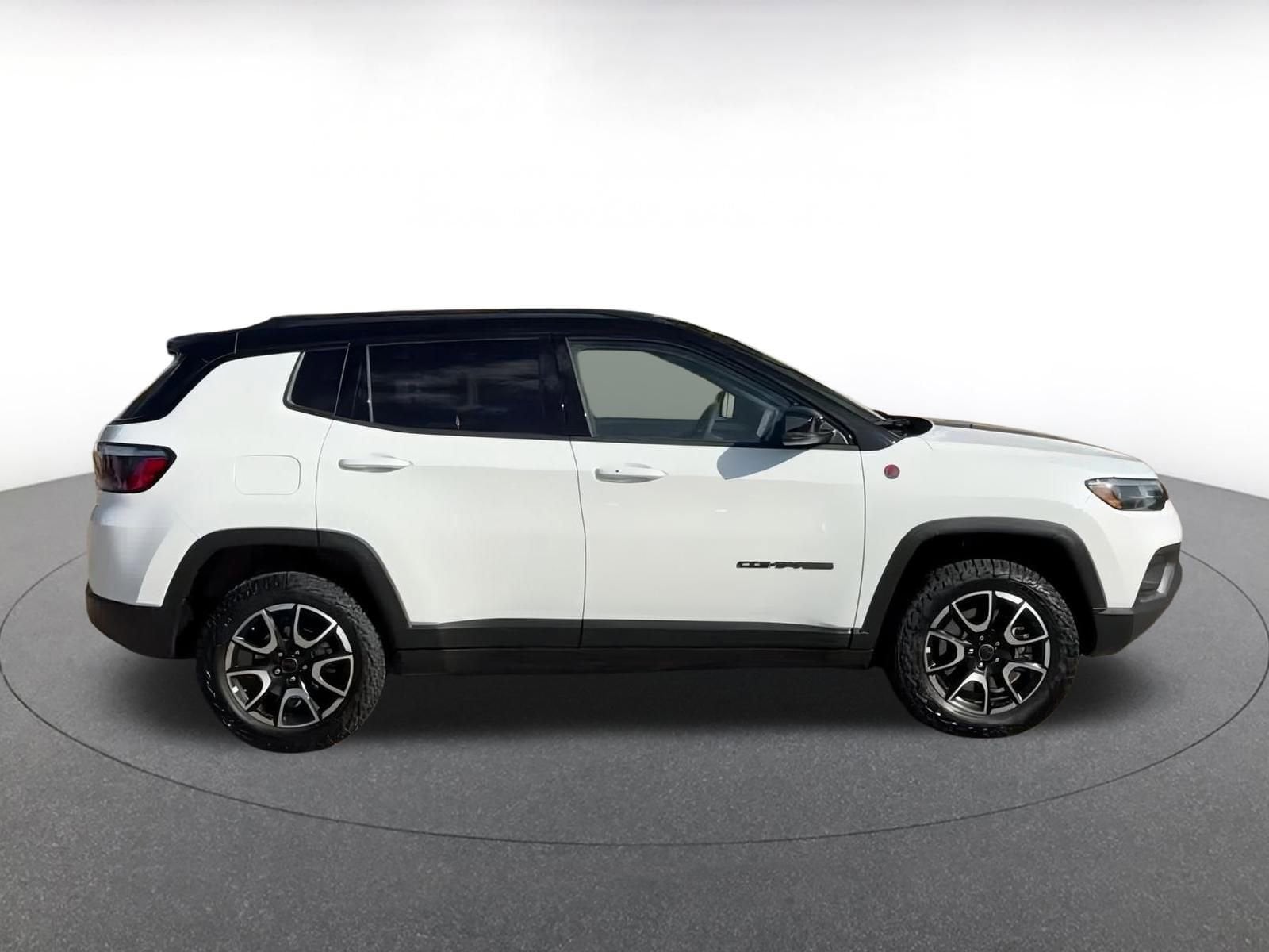 Thumbnail: 2025 Jeep Compass - 16
