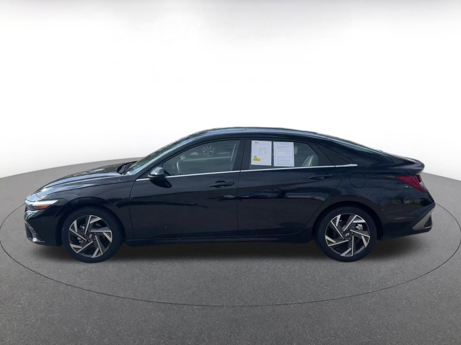 Thumbnail: 2025 Hyundai Elantra - 9