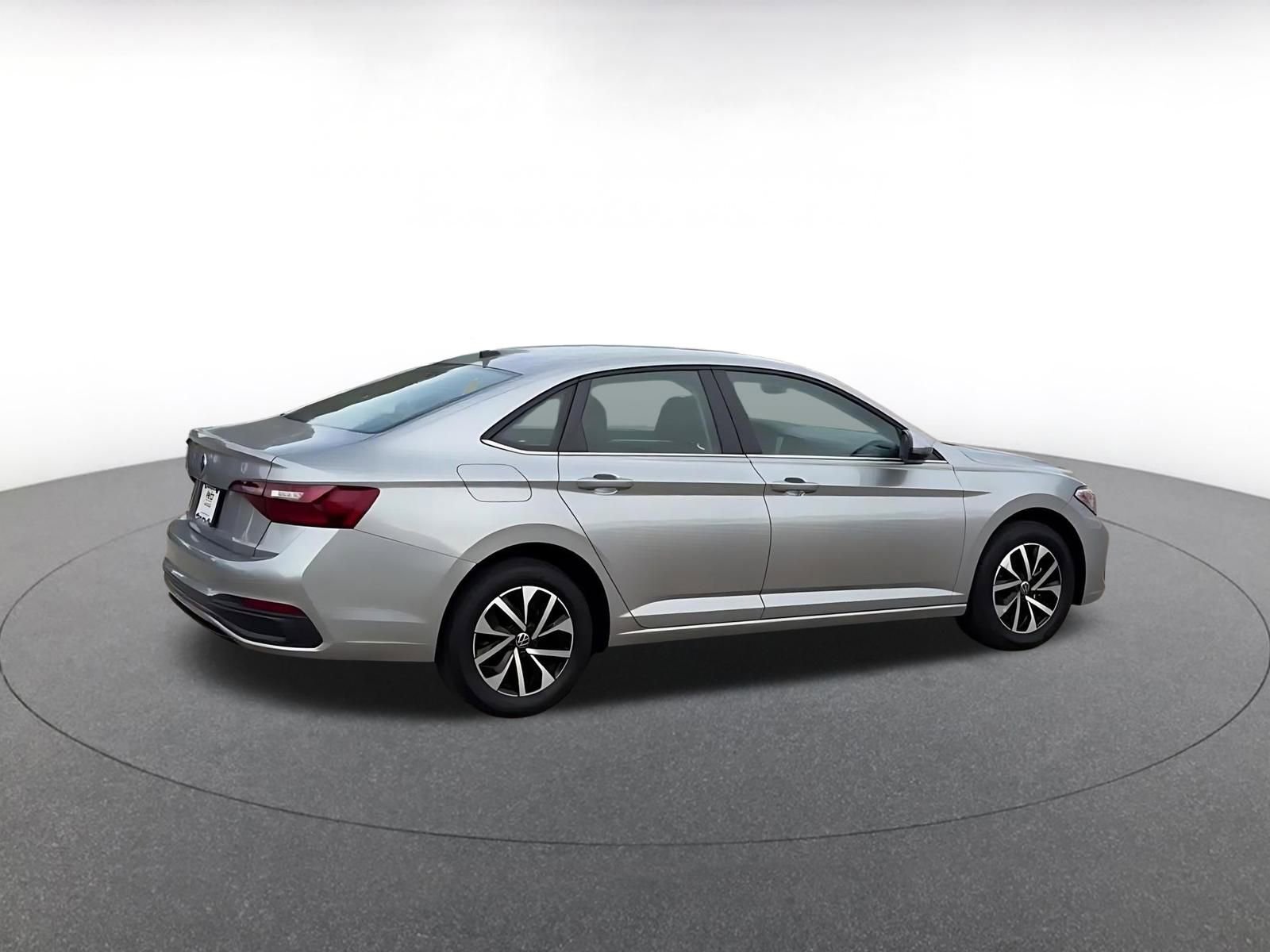 Thumbnail: 2024 Volkswagen Jetta - 15