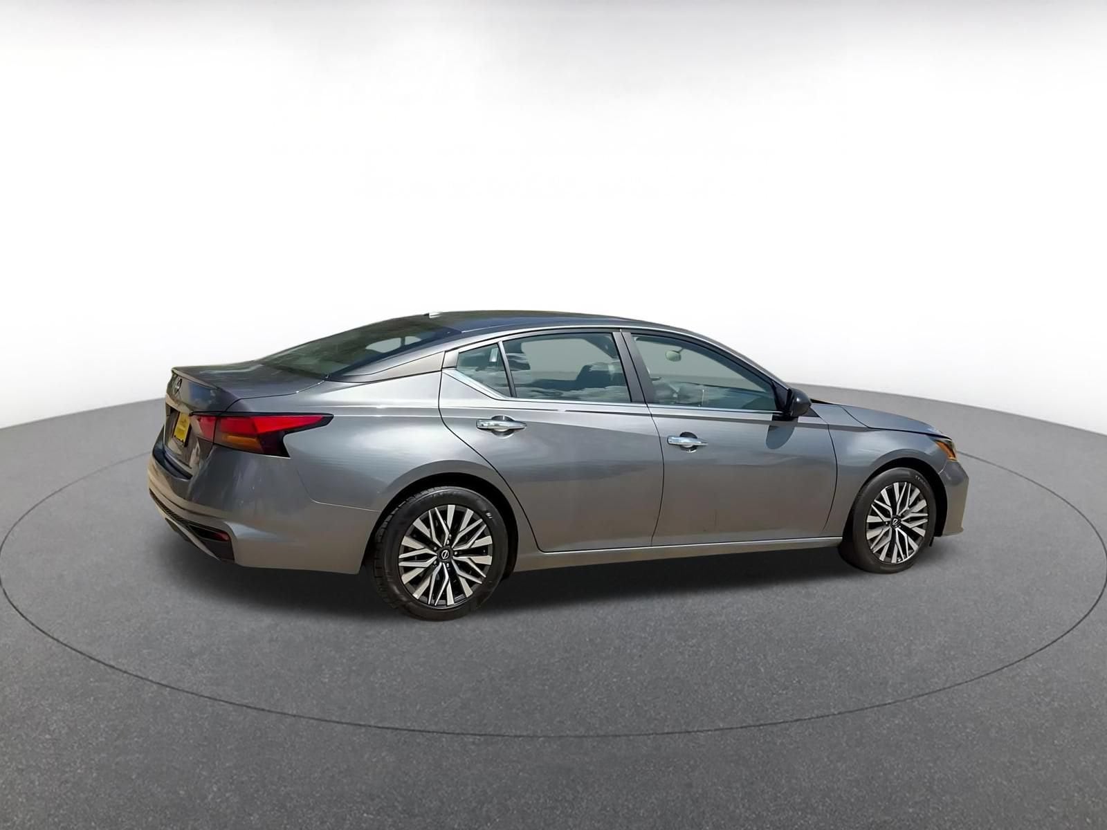 Thumbnail: 2025 Nissan Altima - 14