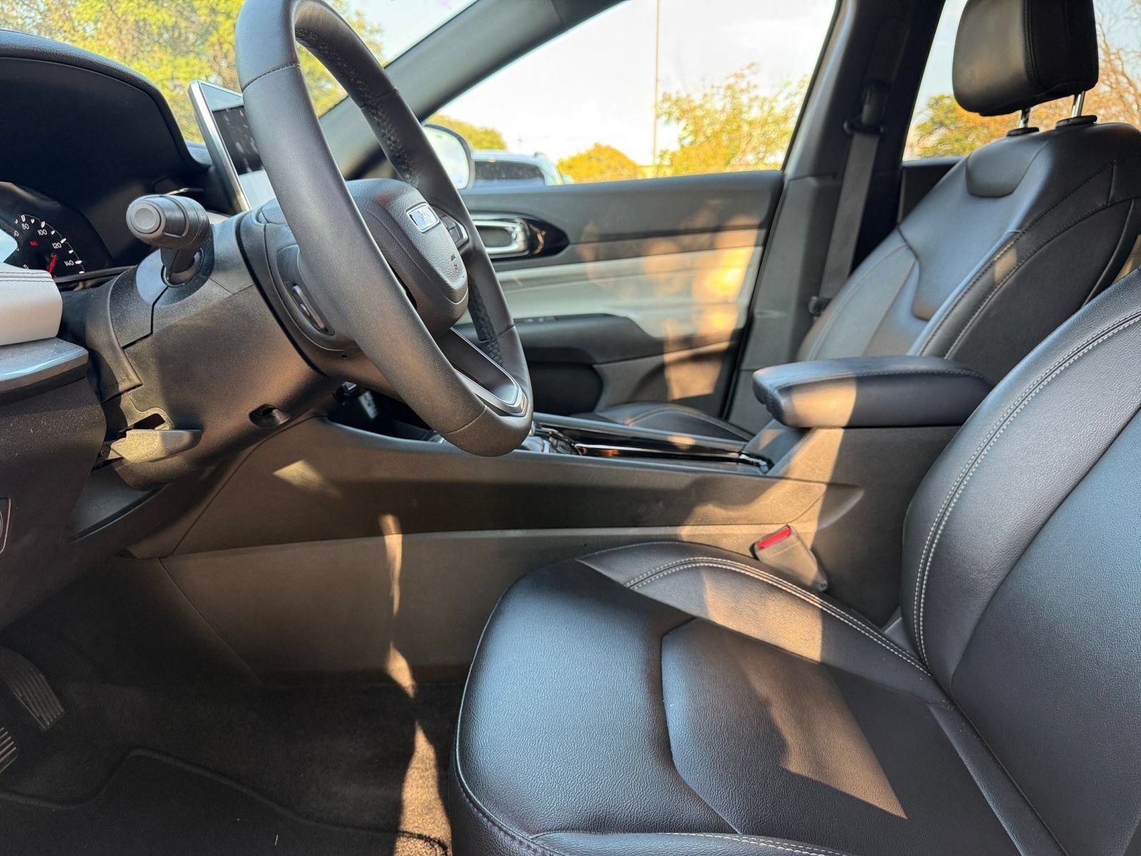 2025 Jeep Compass Limited - Photo 27