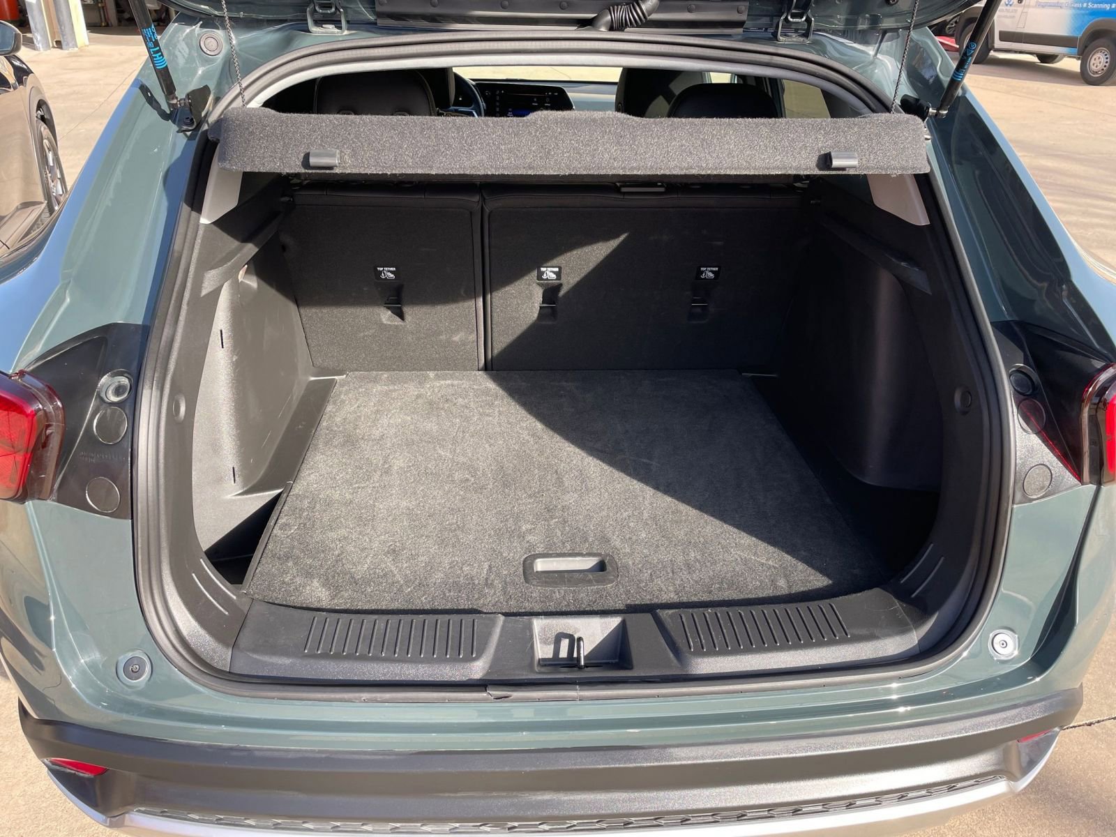 Thumbnail: 2025 Chevrolet Trax - 34