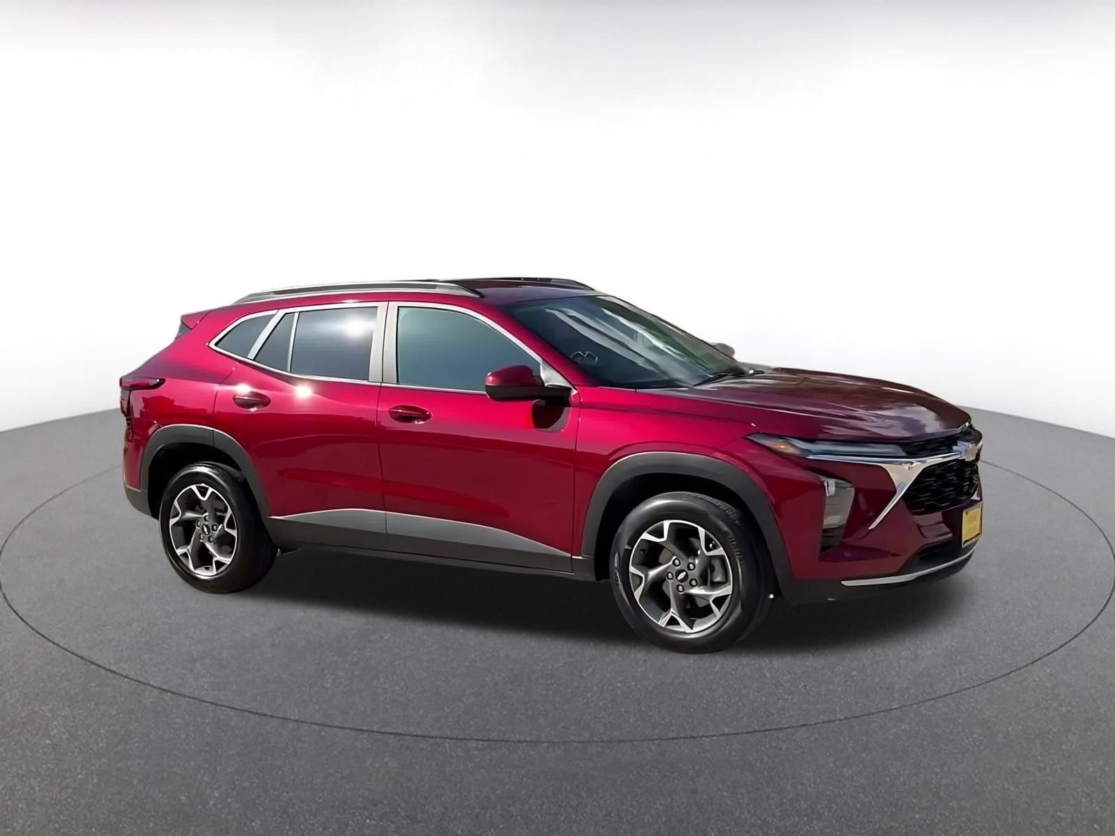 Thumbnail: 2025 Chevrolet Trax - 2