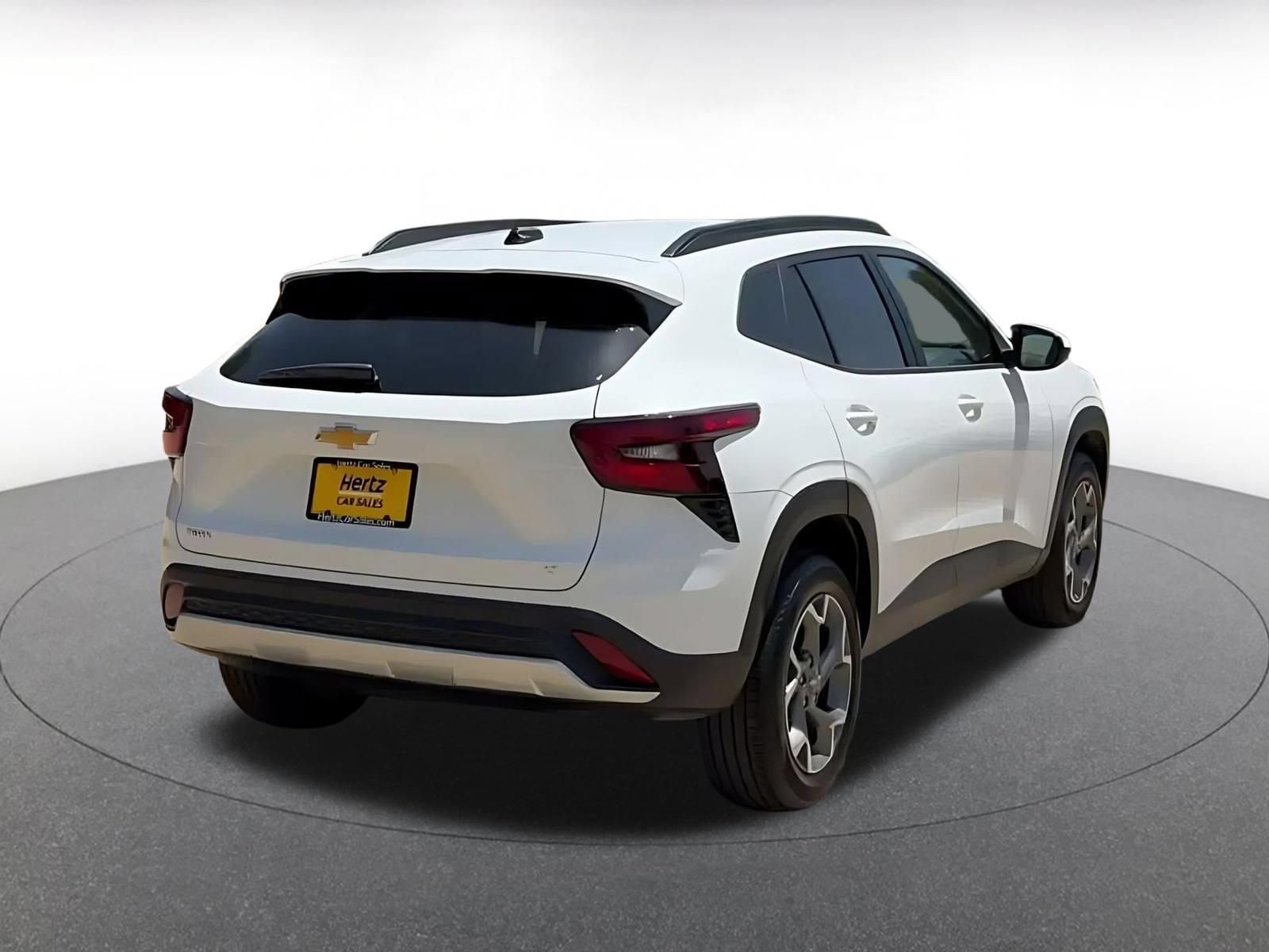 Thumbnail: 2025 Chevrolet Trax - 14
