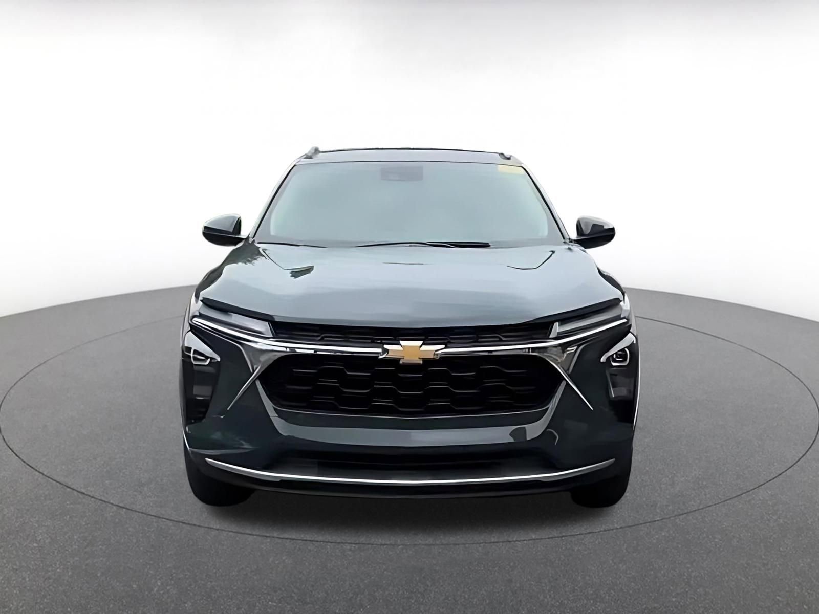 Thumbnail: 2025 Chevrolet Trax - 4