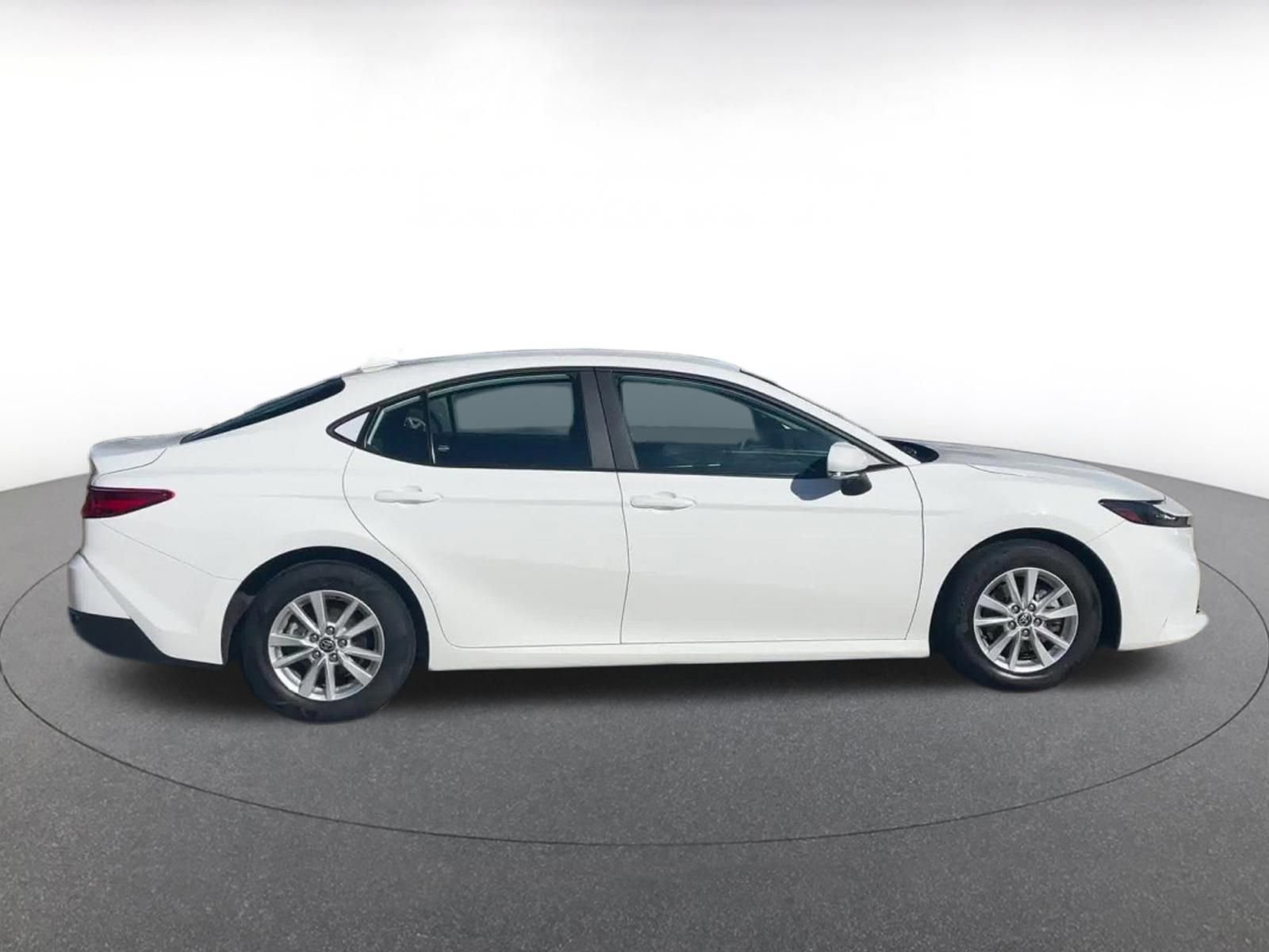 Thumbnail: 2025 Toyota Camry - 16