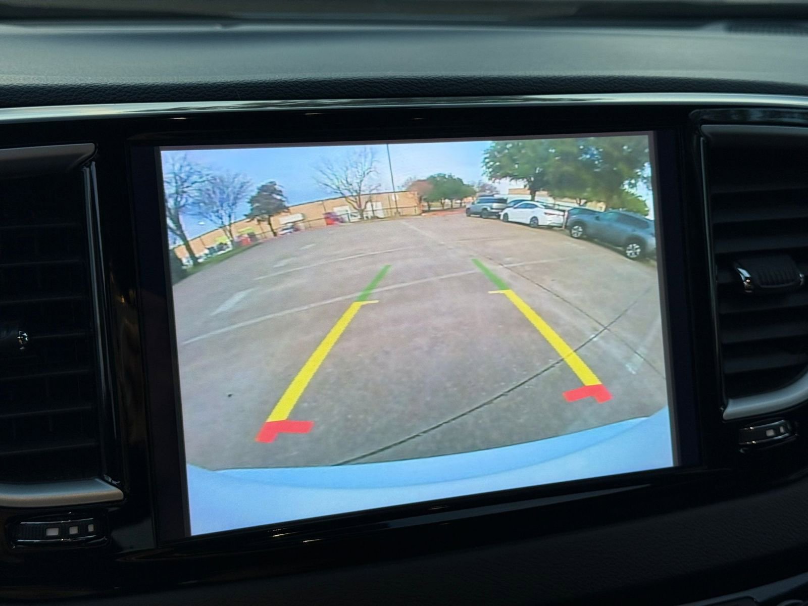 Thumbnail: 2025 Chrysler Pacifica - 18