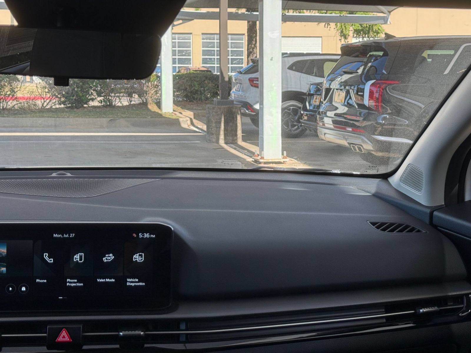 Thumbnail: 2026 Kia Sportage - 32