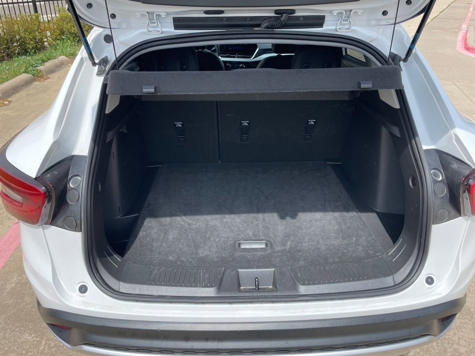 Thumbnail: 2025 Chevrolet Trax - 34