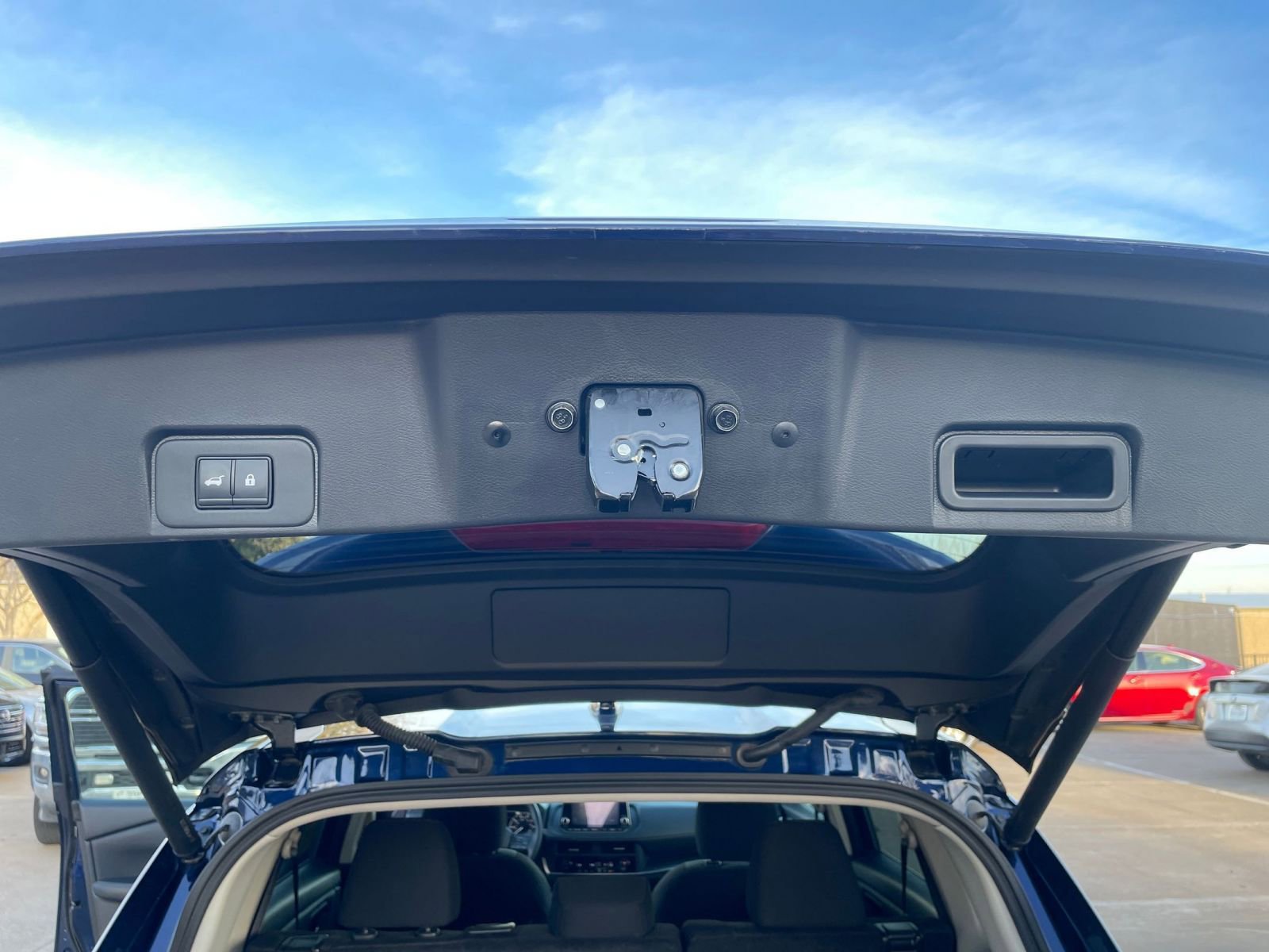 Thumbnail: 2025 Nissan Rogue - 24