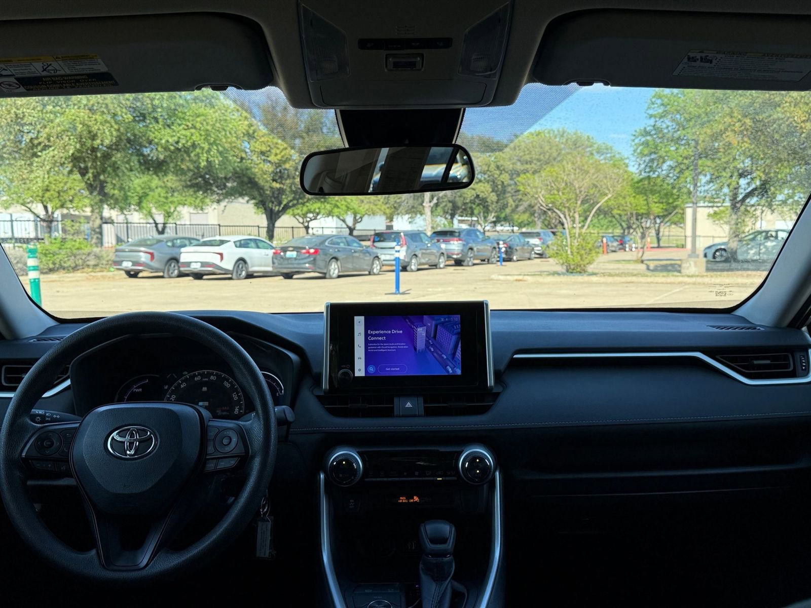 Thumbnail: 2025 Toyota RAV4 - 33