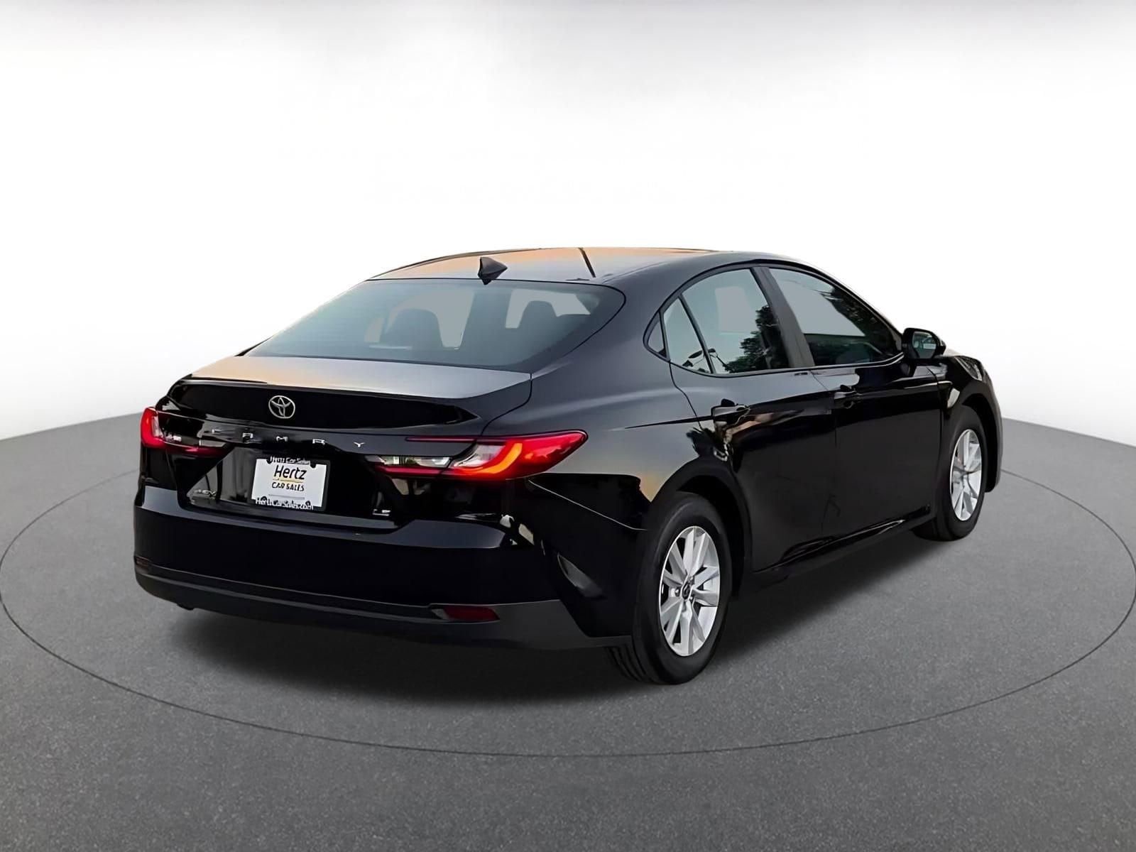 Thumbnail: 2025 Toyota Camry - 14