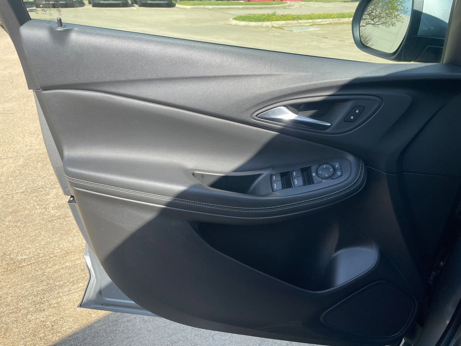 Thumbnail: 2025 Buick Encore GX - 18