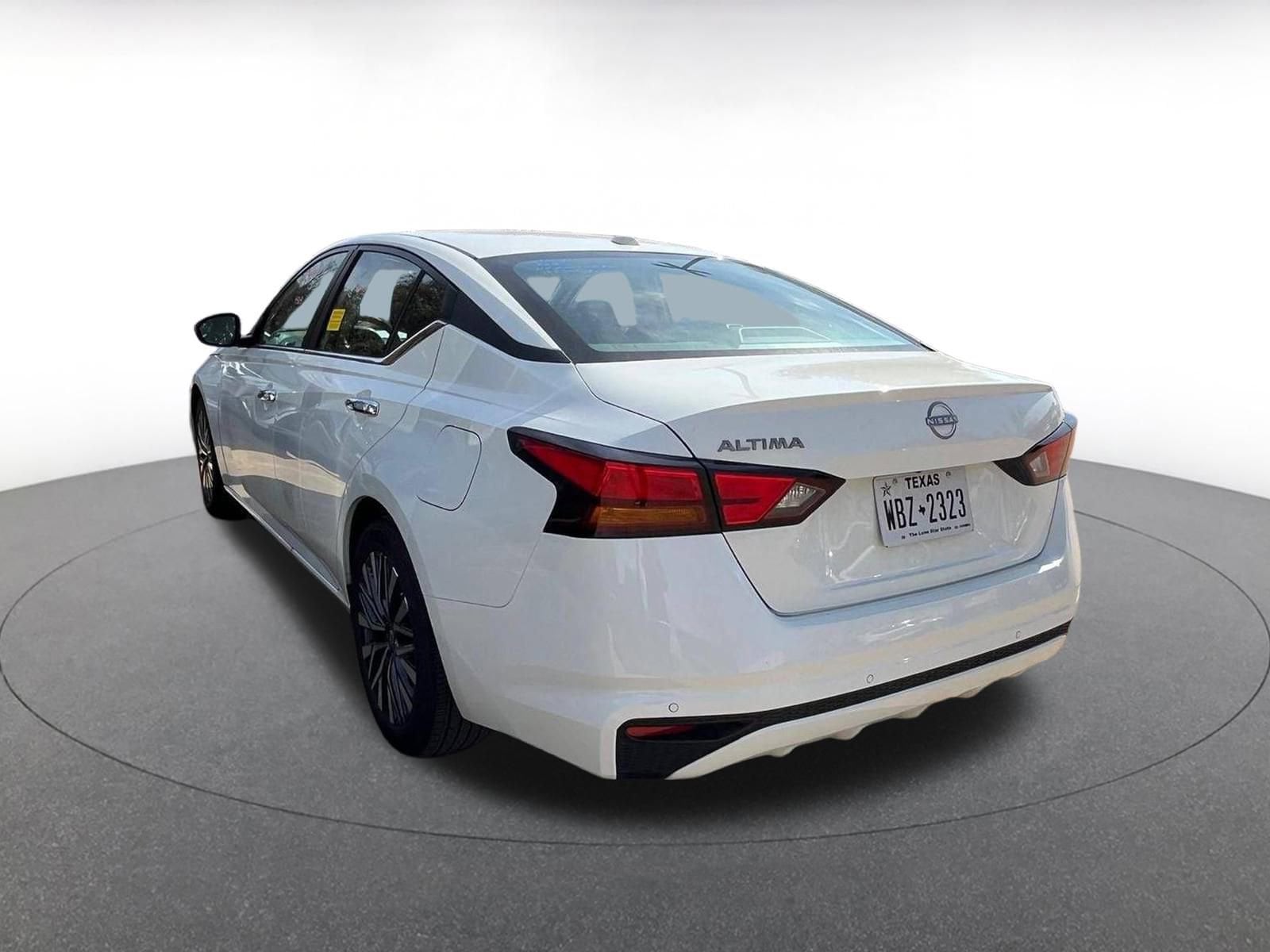 Thumbnail: 2025 Nissan Altima - 3