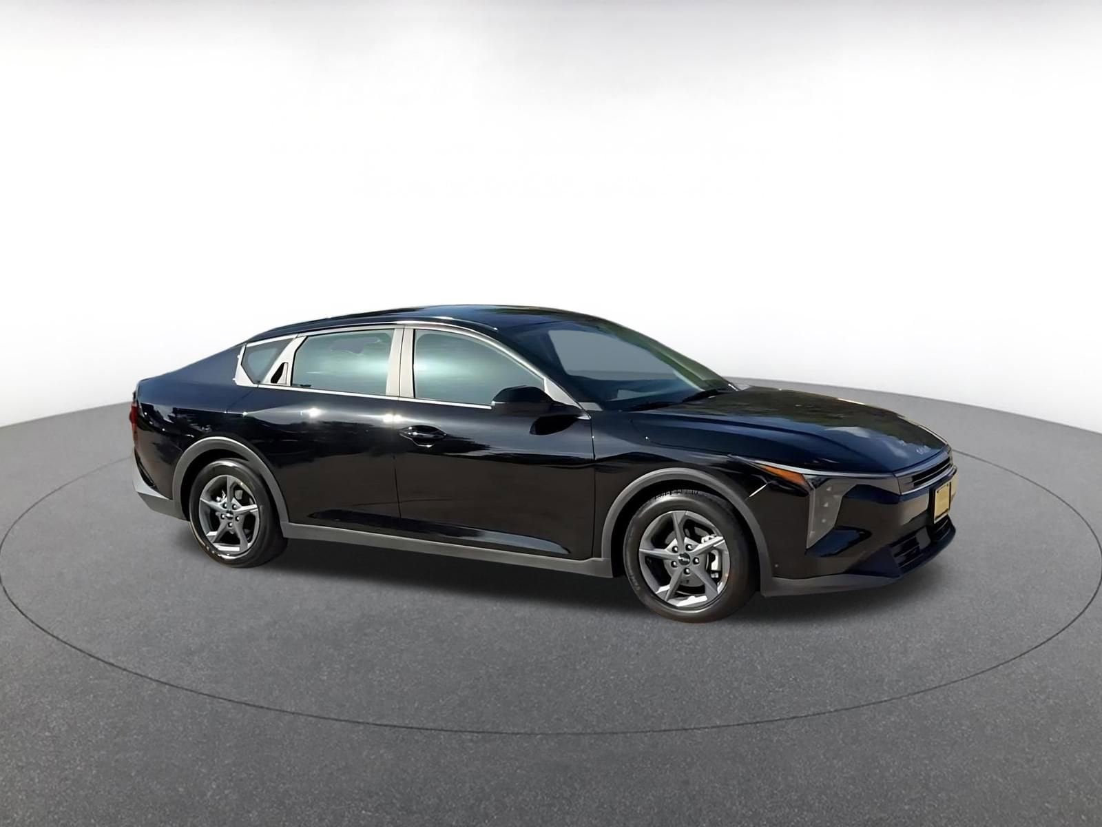 Thumbnail: 2025 Kia K4 - 2