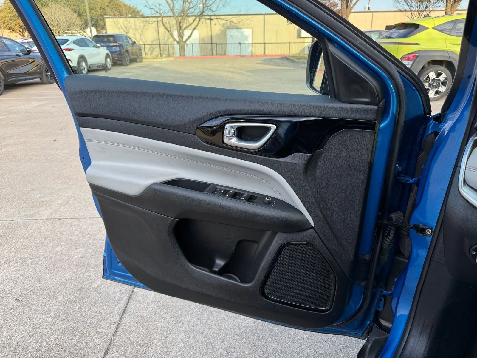 Thumbnail: 2025 Jeep Compass - 18