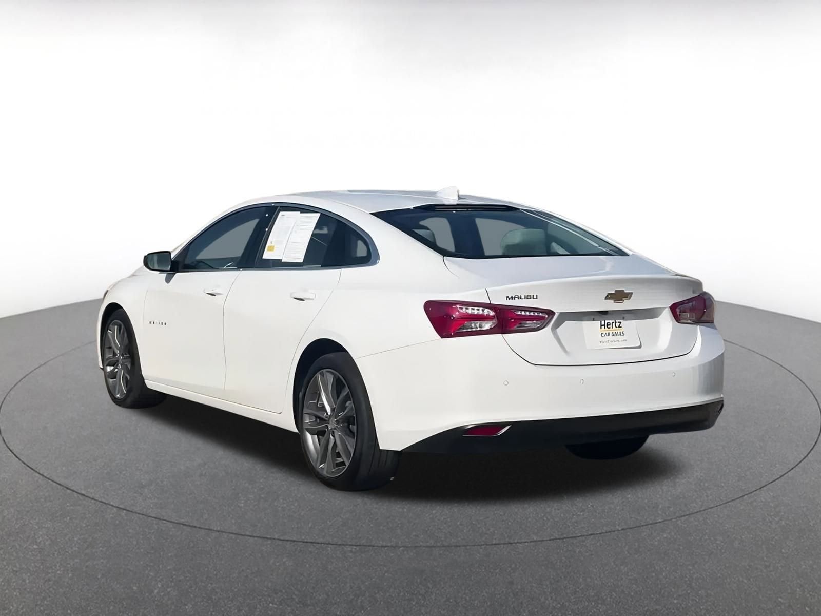 Thumbnail: 2024 Chevrolet Malibu - 11