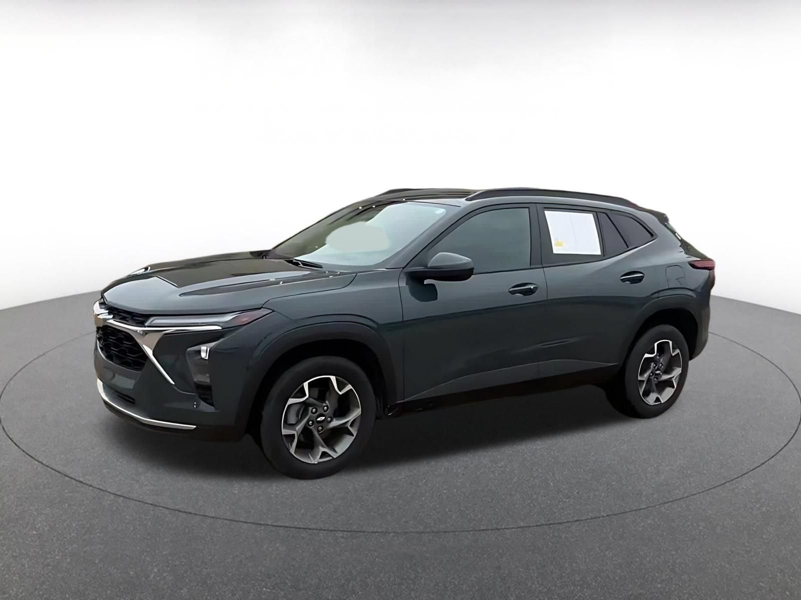 Thumbnail: 2025 Chevrolet Trax - 9