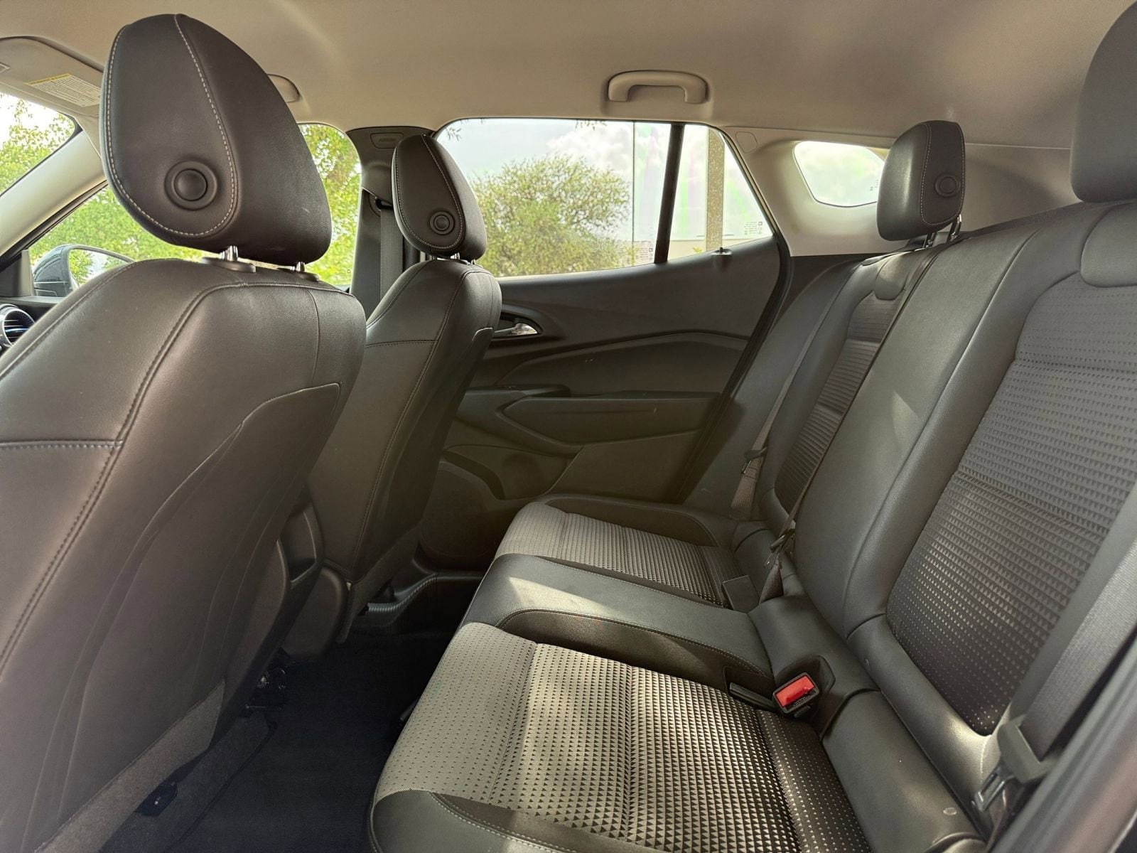 Thumbnail: 2025 Chevrolet Trax - 25