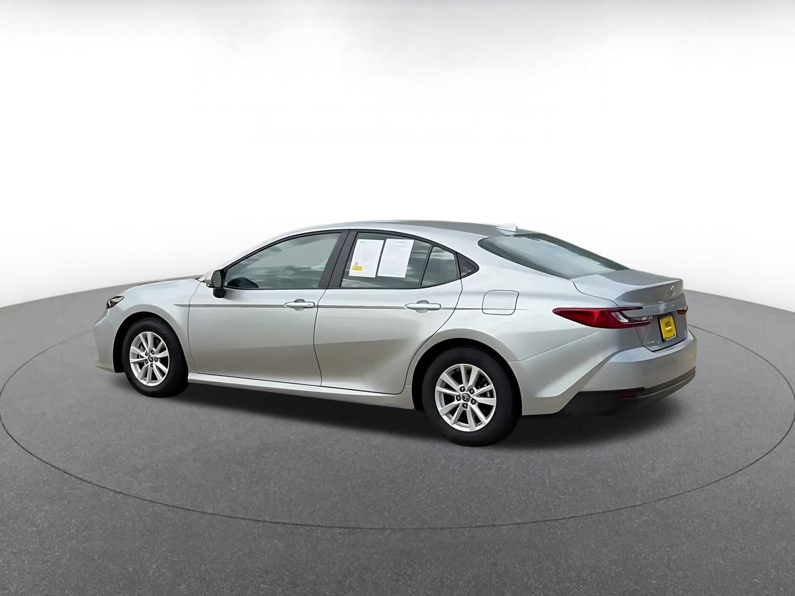 Thumbnail: 2025 Toyota Camry - 10