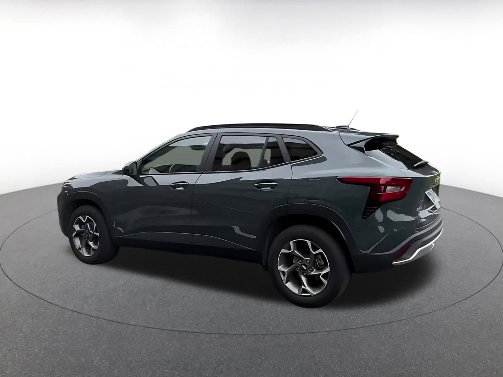 Thumbnail: 2025 Chevrolet Trax - 10