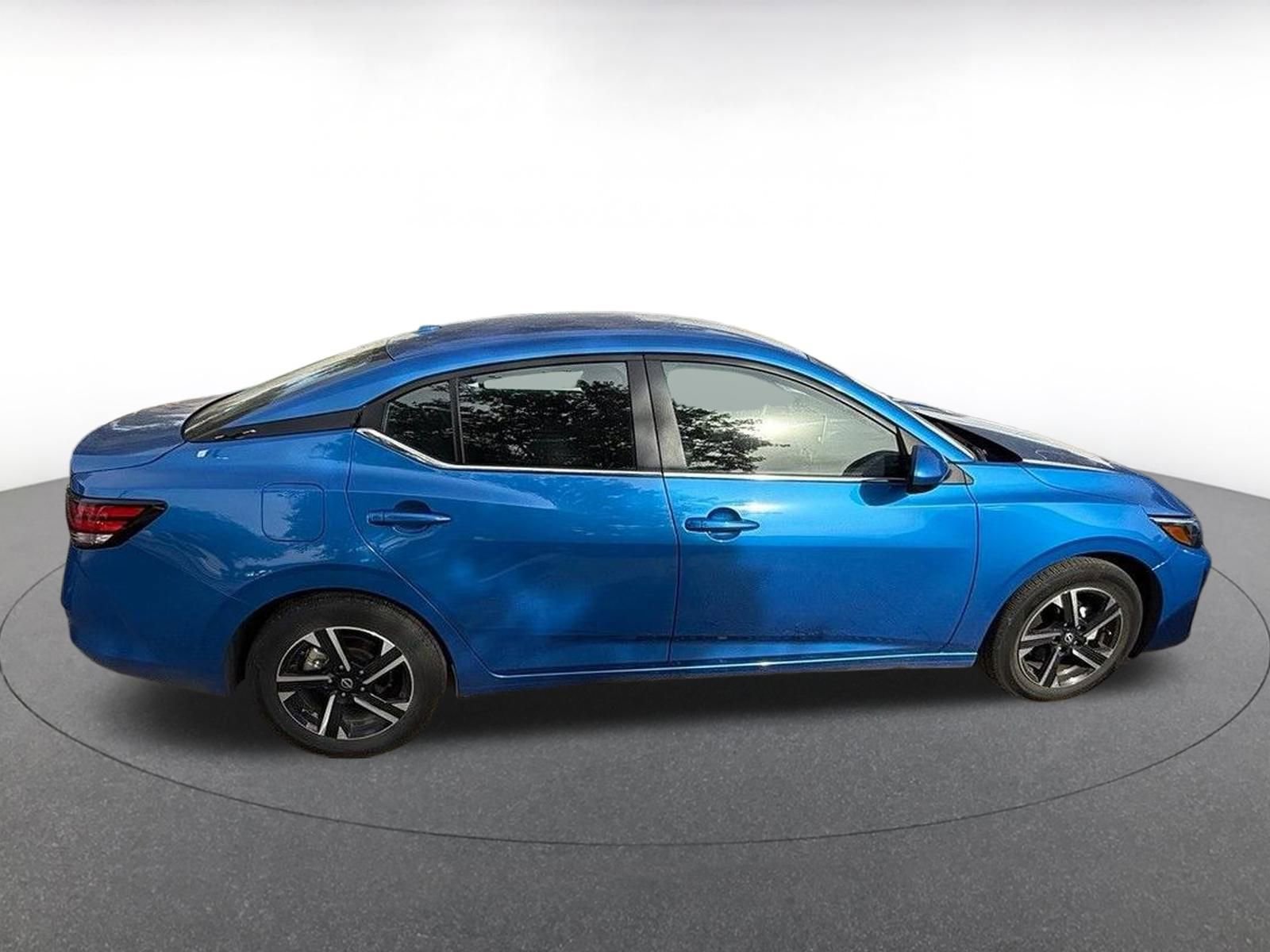 Thumbnail: 2025 Nissan Sentra - 5