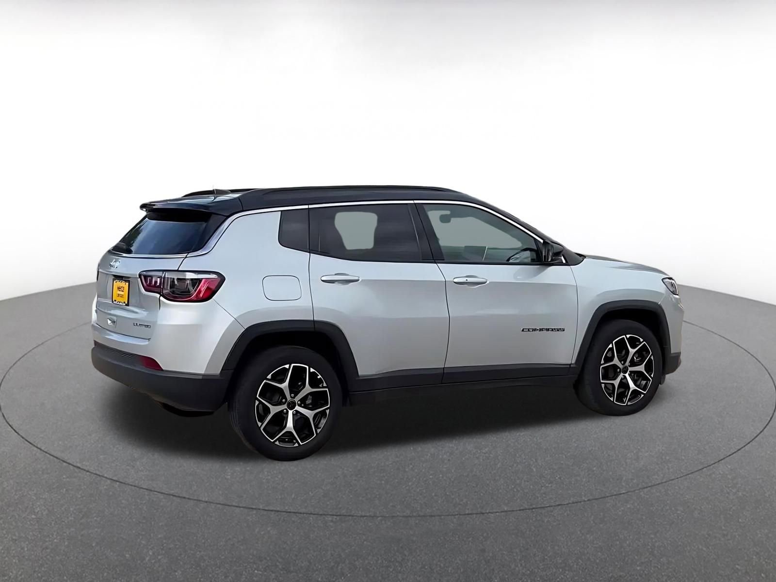 Thumbnail: 2025 Jeep Compass - 15